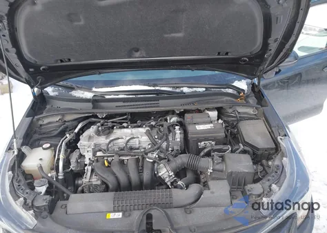 2022 Toyota Corolla Le z USA, uszkodzony, nr VIN 5YFEPMAE8NP276491